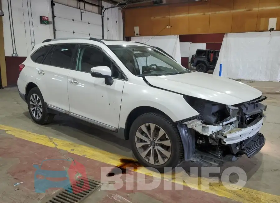 4S4BSATCXK3391878 Photo# 4