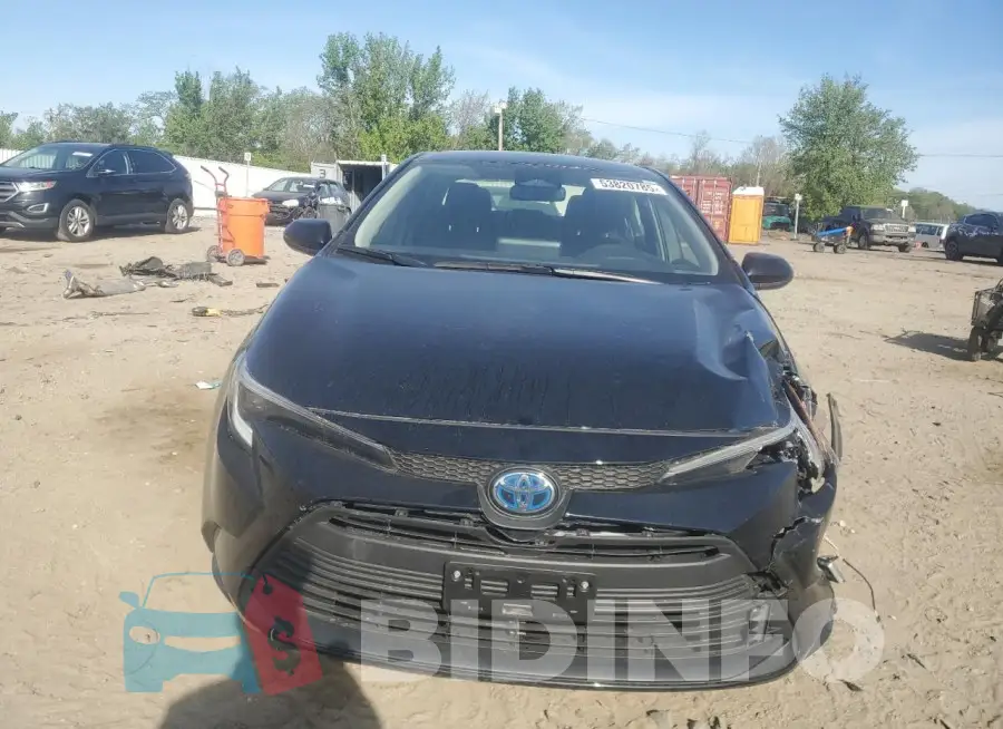 JTDBCMFE5R3047532 Photo# 5