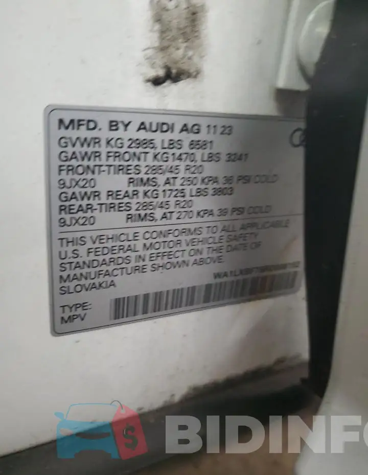 WA1LXBF75RD008152 Photo# 14
