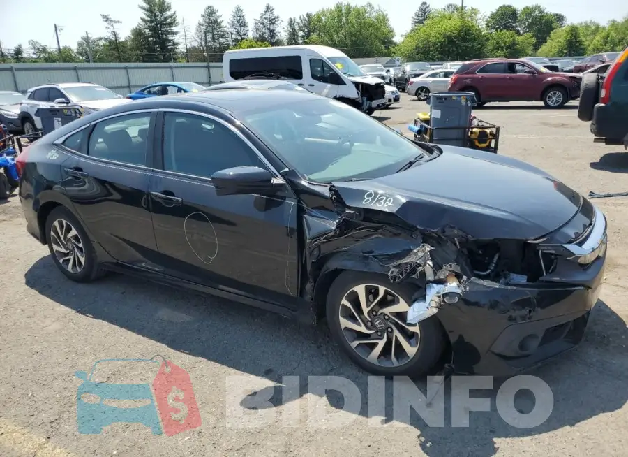 19XFC2F88GE202659 Photo# 4