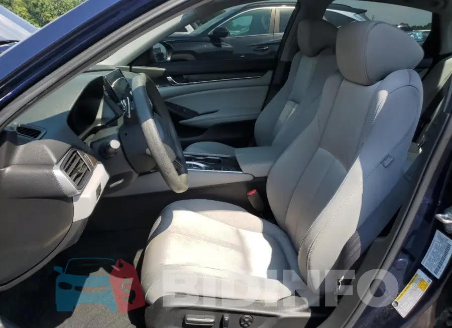 1HGCV3F40LA008013 Photo# 7