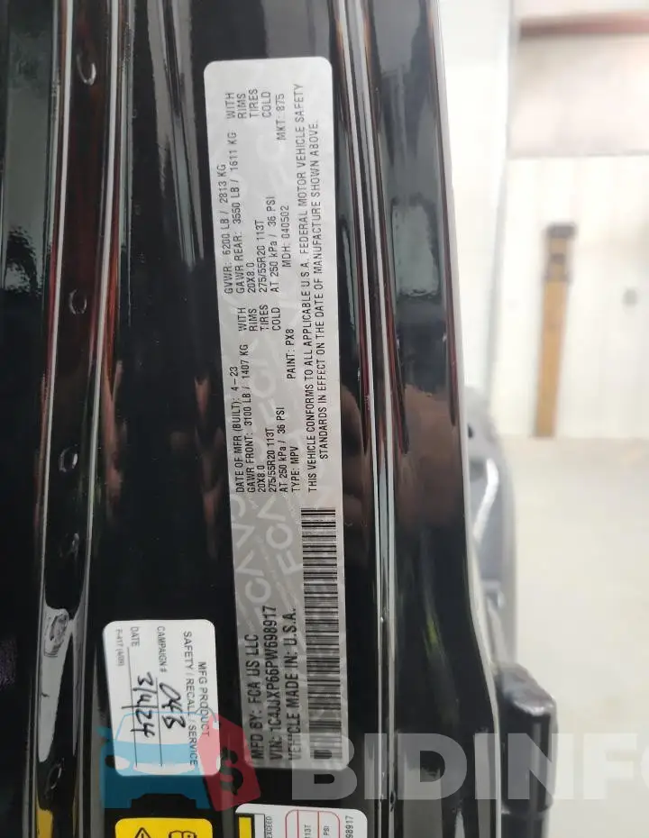 1C4JJXP66PW698917 Photo# 13