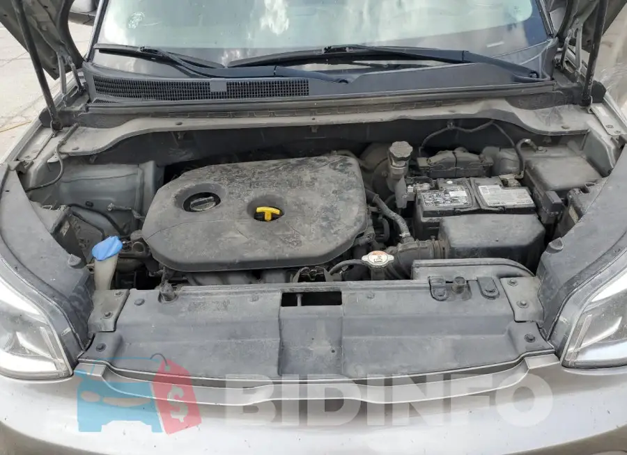 KNDJP3A5XJ7611237 Photo# 12