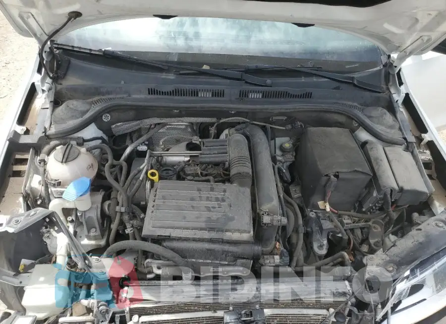3VW267AJ2GM286056 Photo# 11