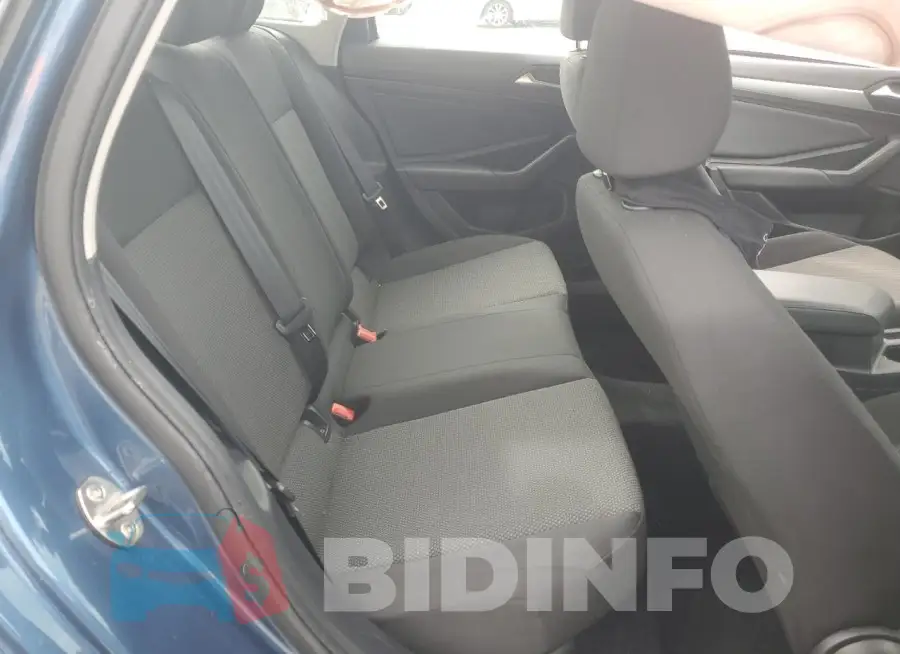 3VWCB7BU4LM017849 Photo# 10