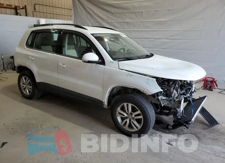 WVGAV7AX7GW552995 Photo# 4