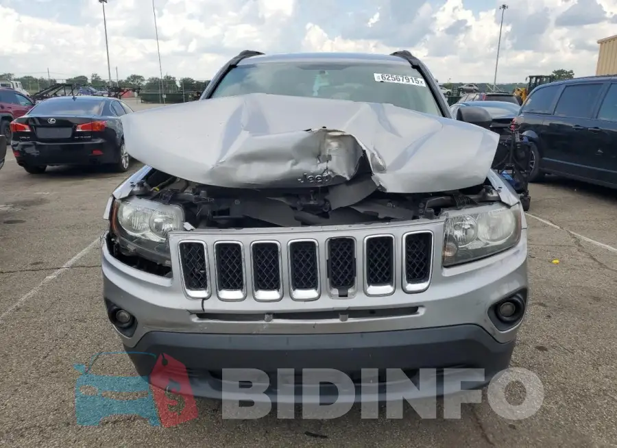 1C4NJDBB8GD691547 Photo# 5