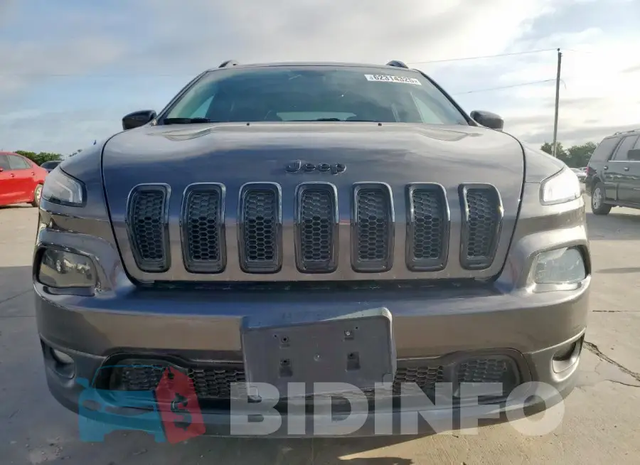 1C4PJLCB2JD620255 Photo# 5