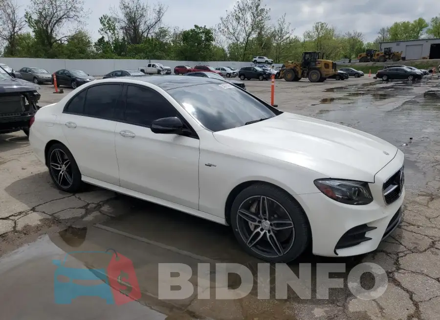 WDDZF6BBXLA712043 Photo# 4