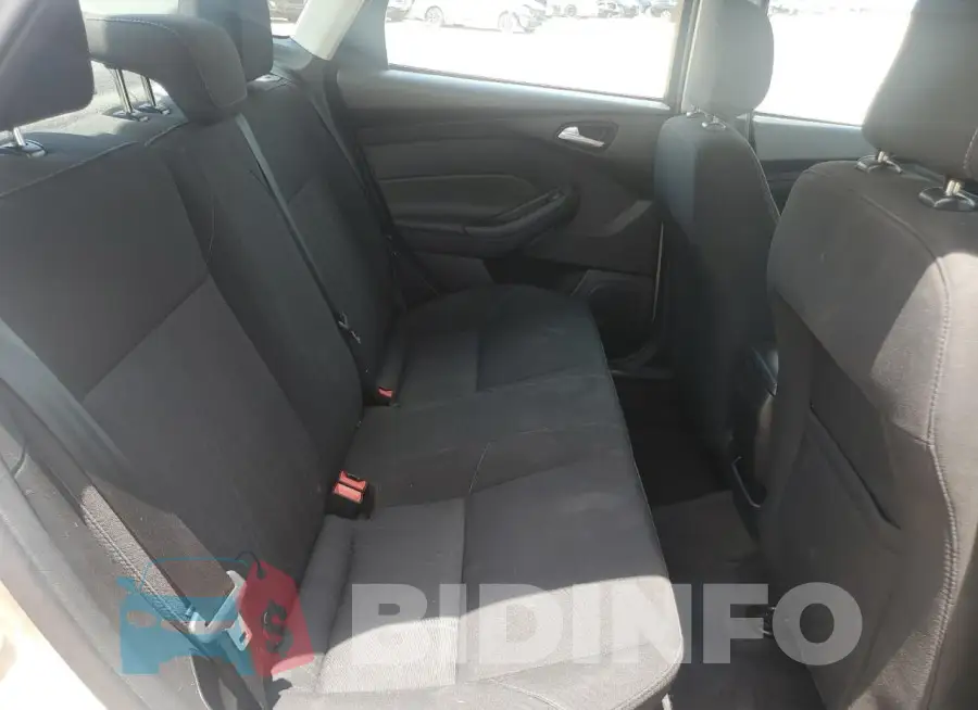 1FADP3F20JL226326 Photo# 10