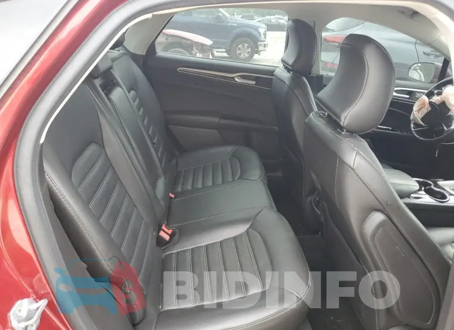 3FA6P0HD0GR337328 Photo# 10