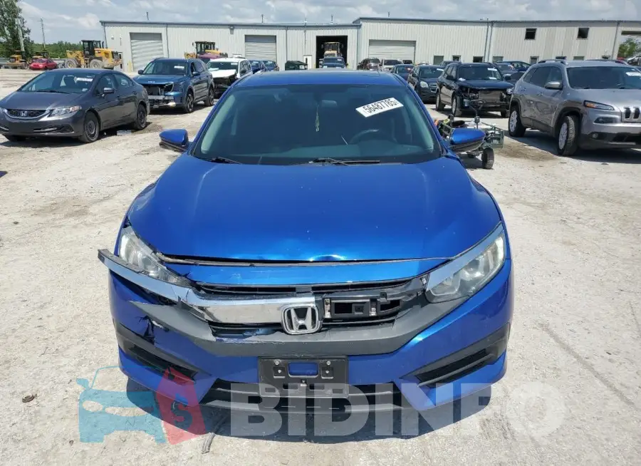 19XFC2F70HE054189 Photo# 5