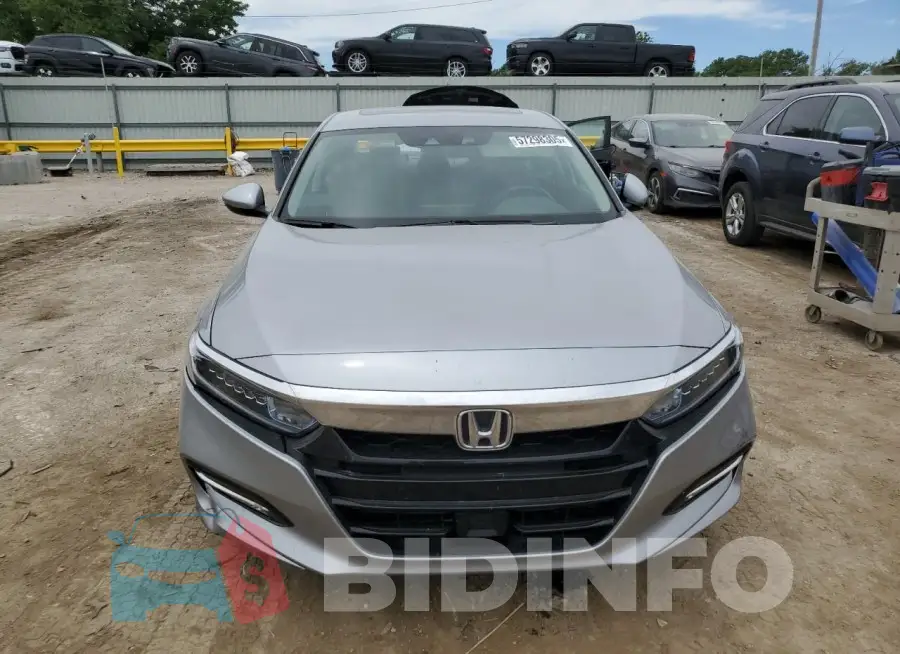 1HGCV3F5XLA013972 Photo# 5
