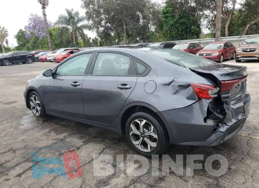 3KPF24AD2PE633825 Photo# 2