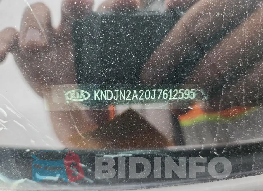 KNDJN2A20J7612595 Photo# 12