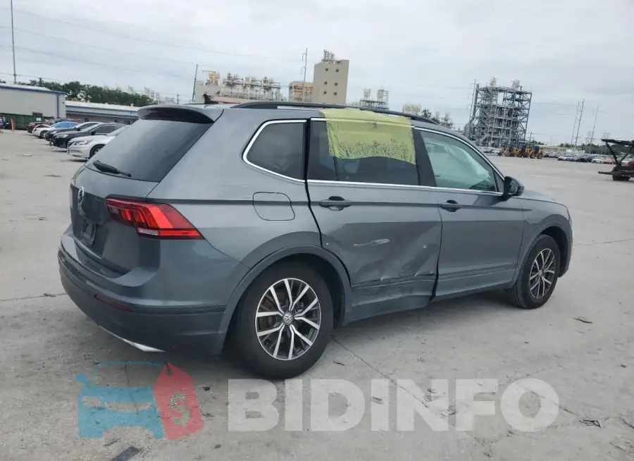 3VV3B7AX6KM155441 Photo# 3