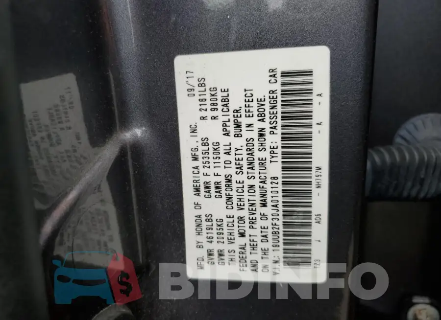 19UUB2F30JA010128 Photo# 13