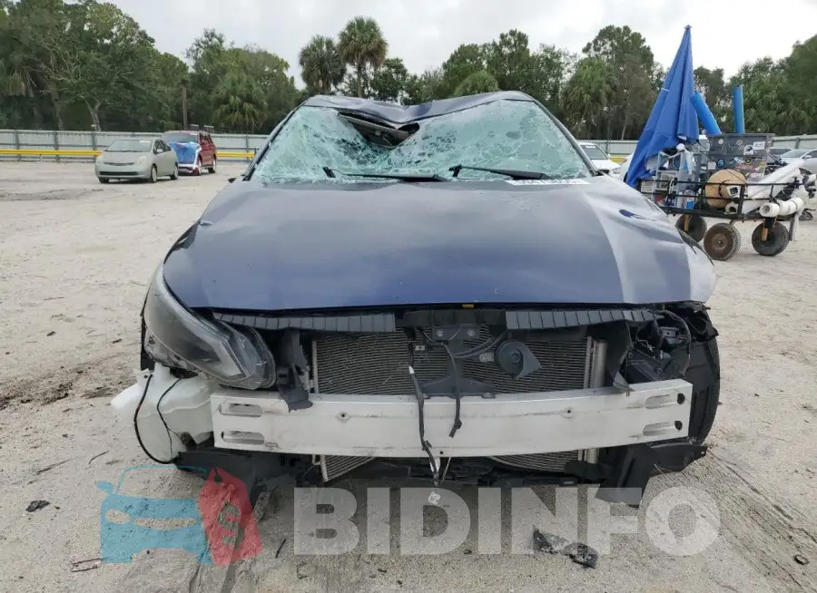 1N4BL4CV3PN389752 Photo# 5