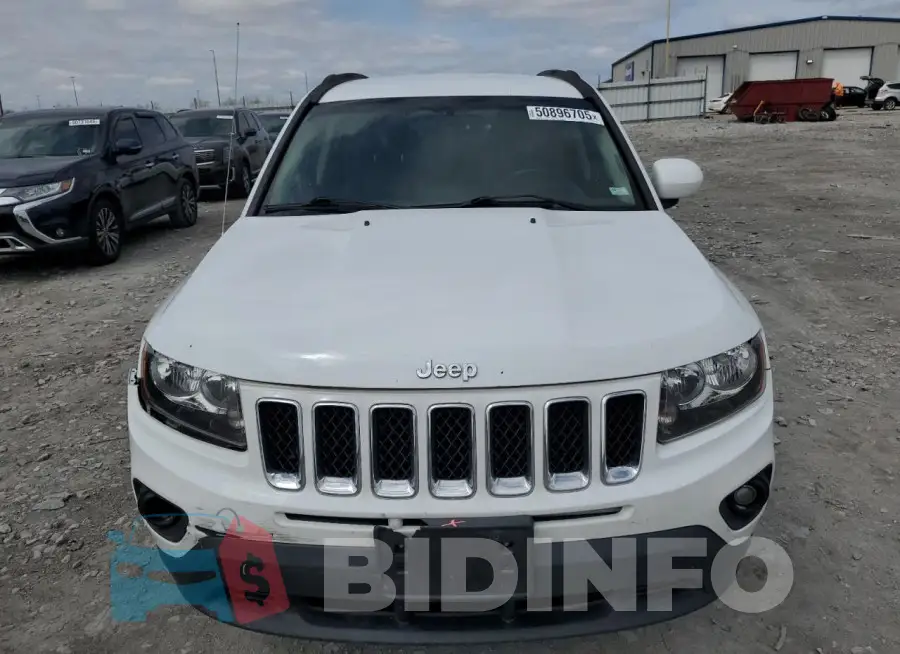 1C4NJCEB6HD102728 Photo# 5