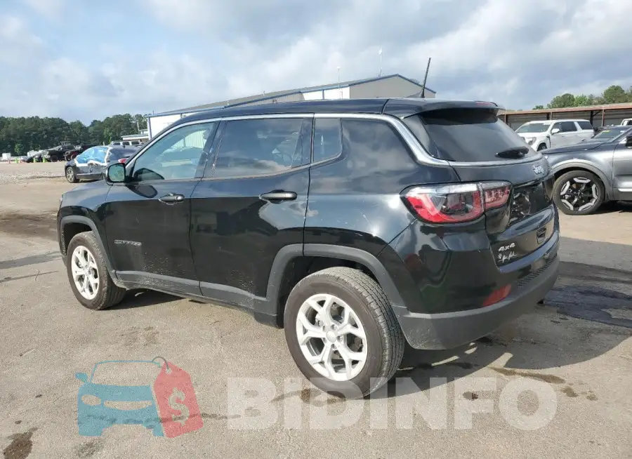3C4NJDAN0RT154020 Photo# 2