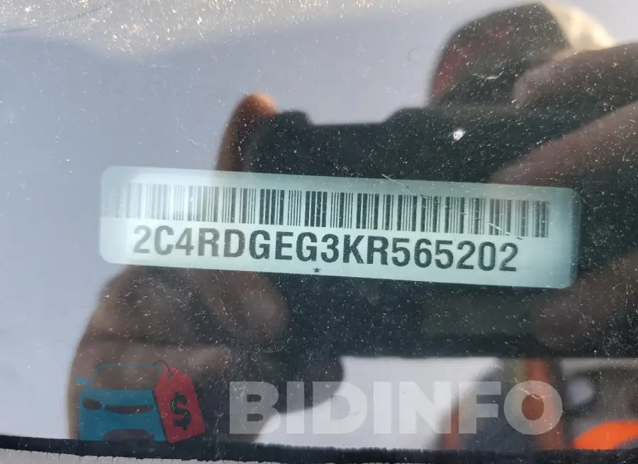2C4RDGEG3KR565202 Photo# 14