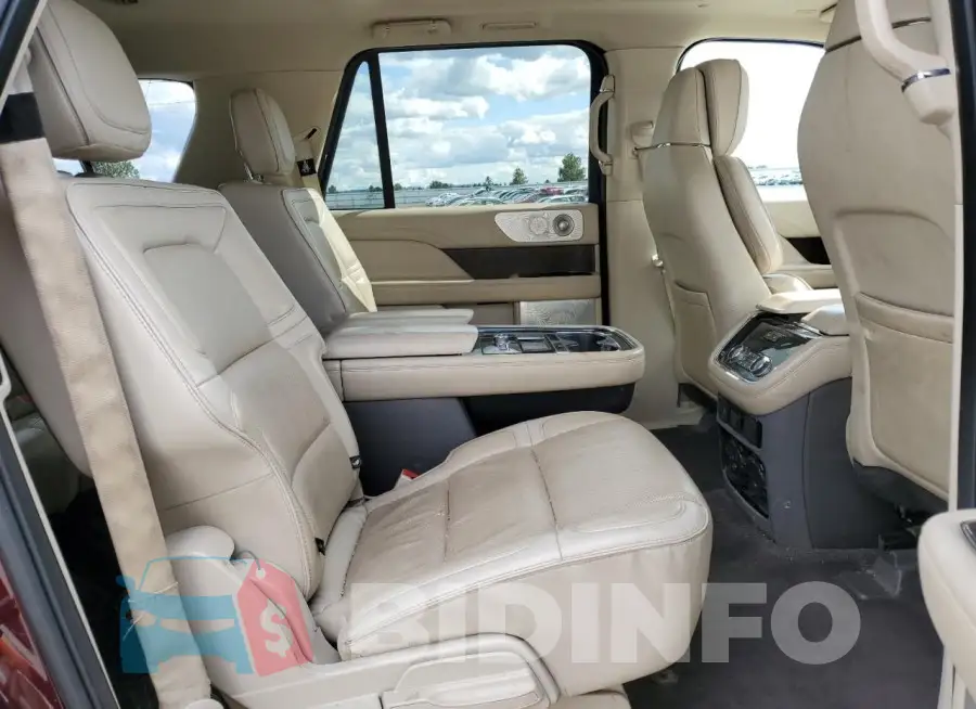 5LMJJ3LT5JEL17102 Photo# 11