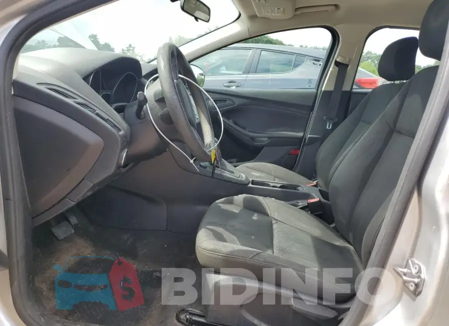 1FADP3E28JL299607 Photo# 7