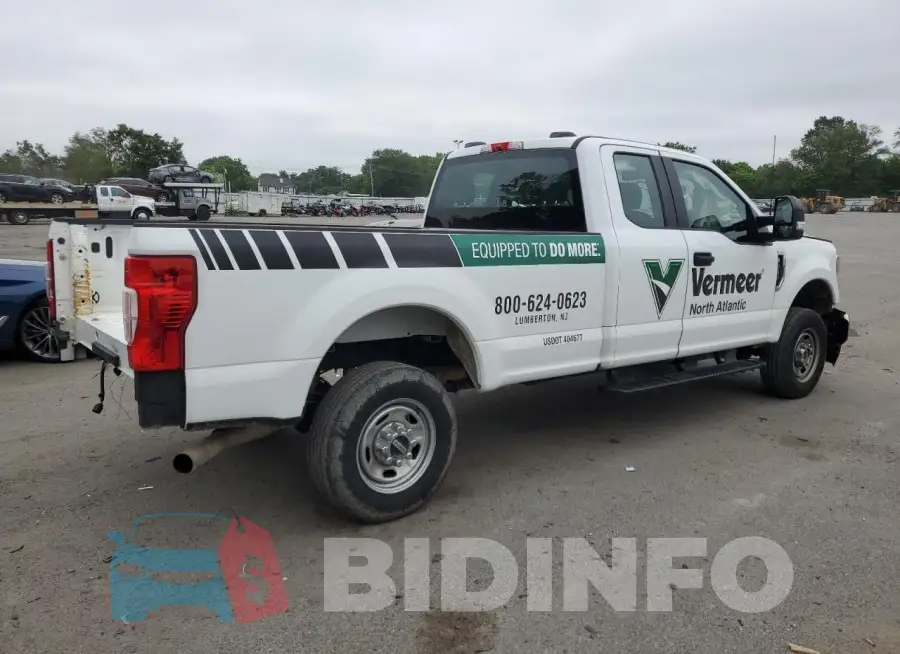 1FT7X2B68NEE31039 Photo# 3