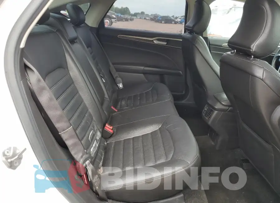 3FA6P0HD5GR338703 Photo# 10