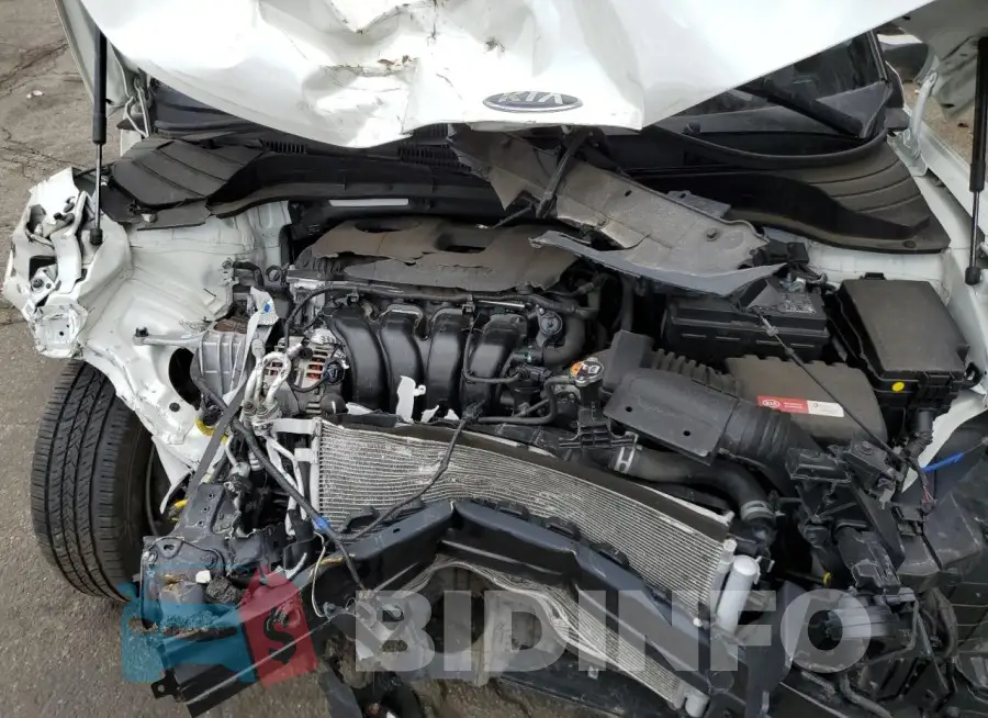 KNDJ23AU3M7765492 Photo# 11