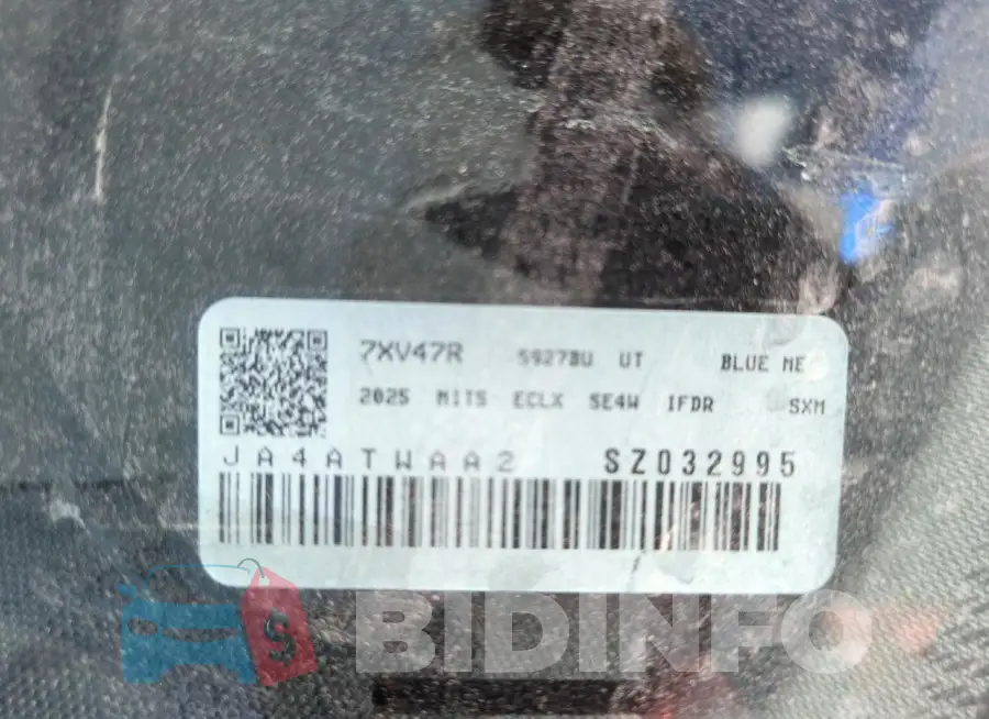 JA4ATWAA2SZ032995 Photo# 13