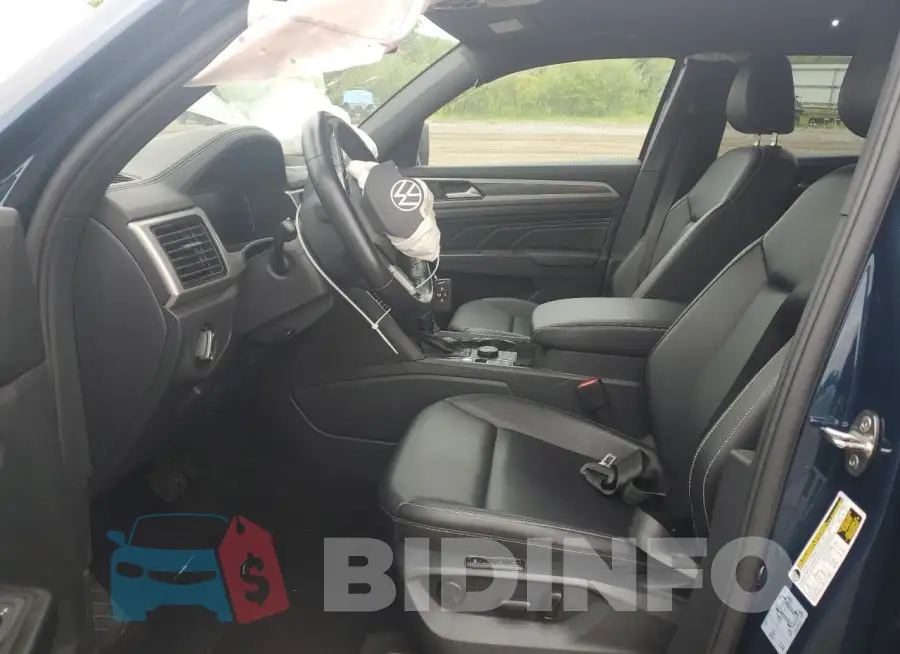 1V2ME2CA8LC212391 Photo# 7