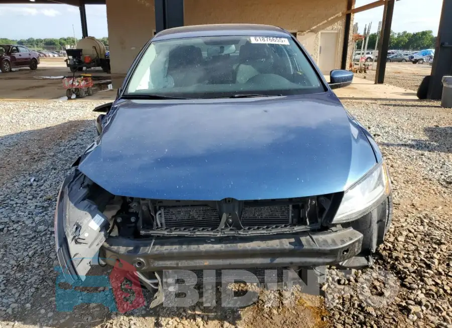 3VW2B7AJ8HM318103 Photo# 5