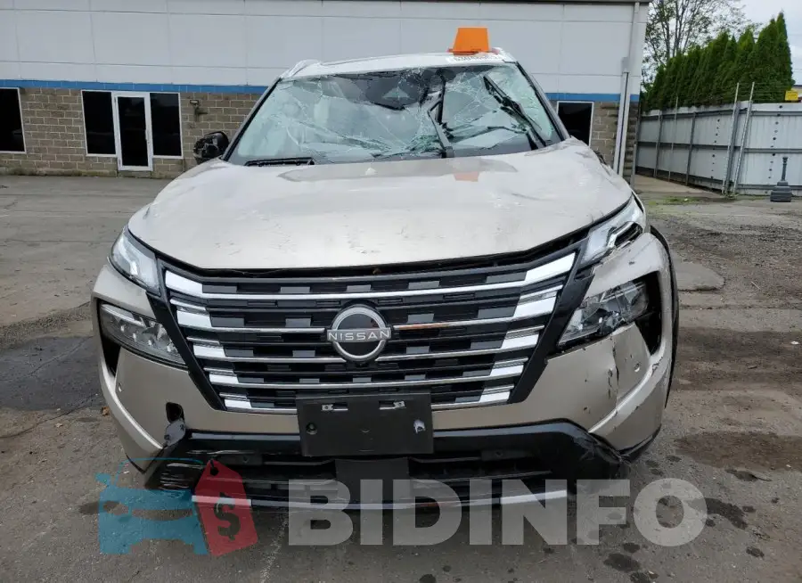 JN8BT3DD8RW450556 Photo# 5