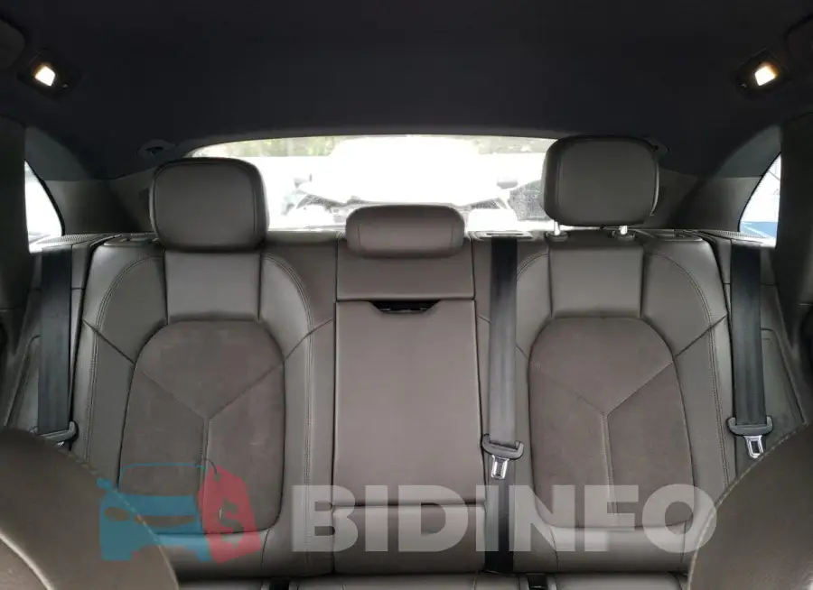 WP1AB2A52GLB49702 Photo# 10