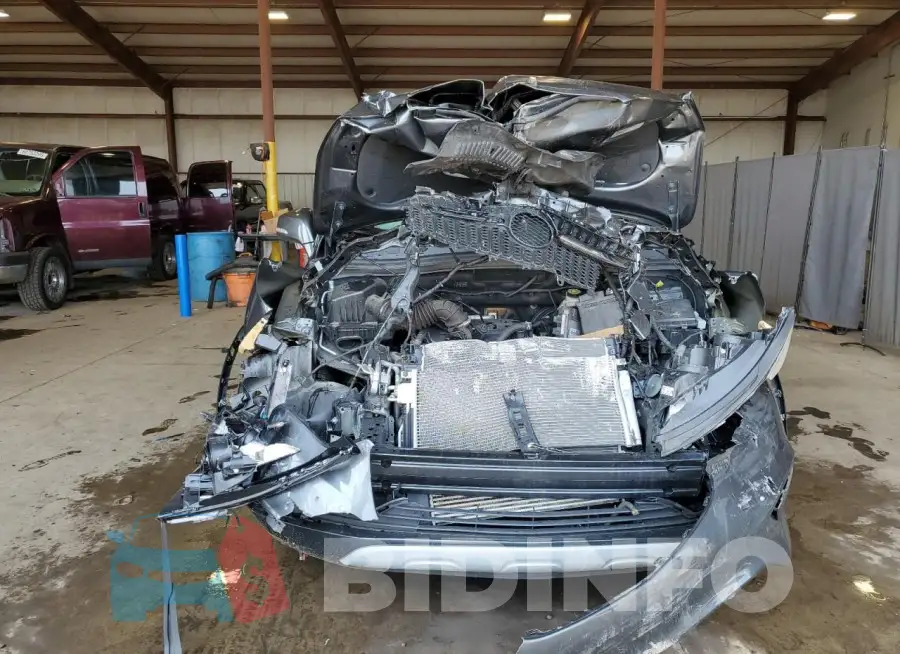 KL4CJFSB2JB705877 Photo# 5