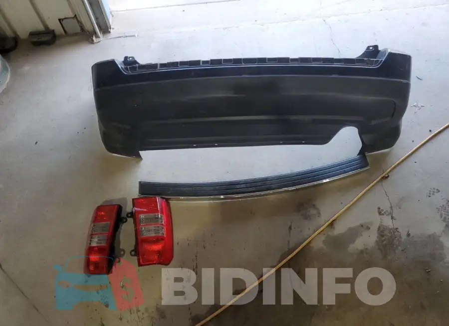 1C4NJRFB6GD580423 Photo# 13