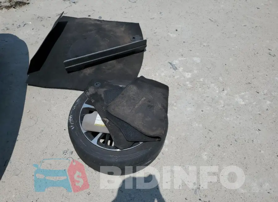 4T1B11HK7KU708688 Photo# 12
