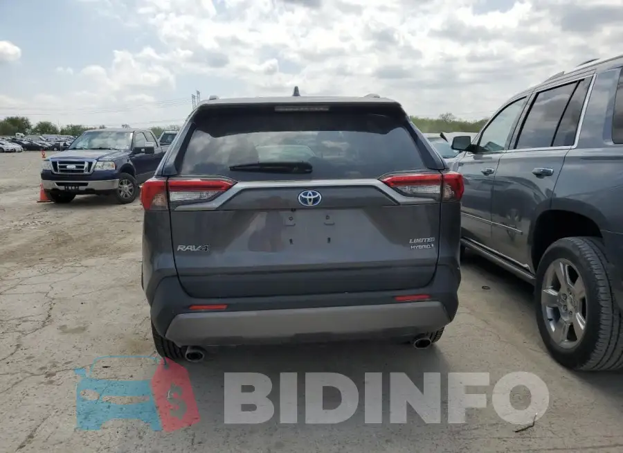 4T3D6RFV3MU057172 Photo# 6