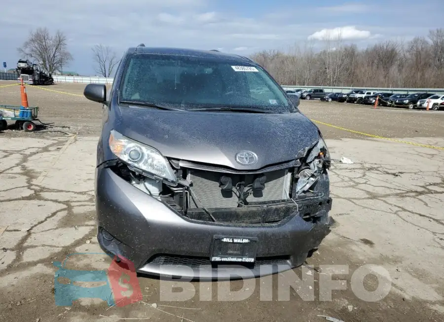 5TDKZ3DC0HS767876 Photo# 5