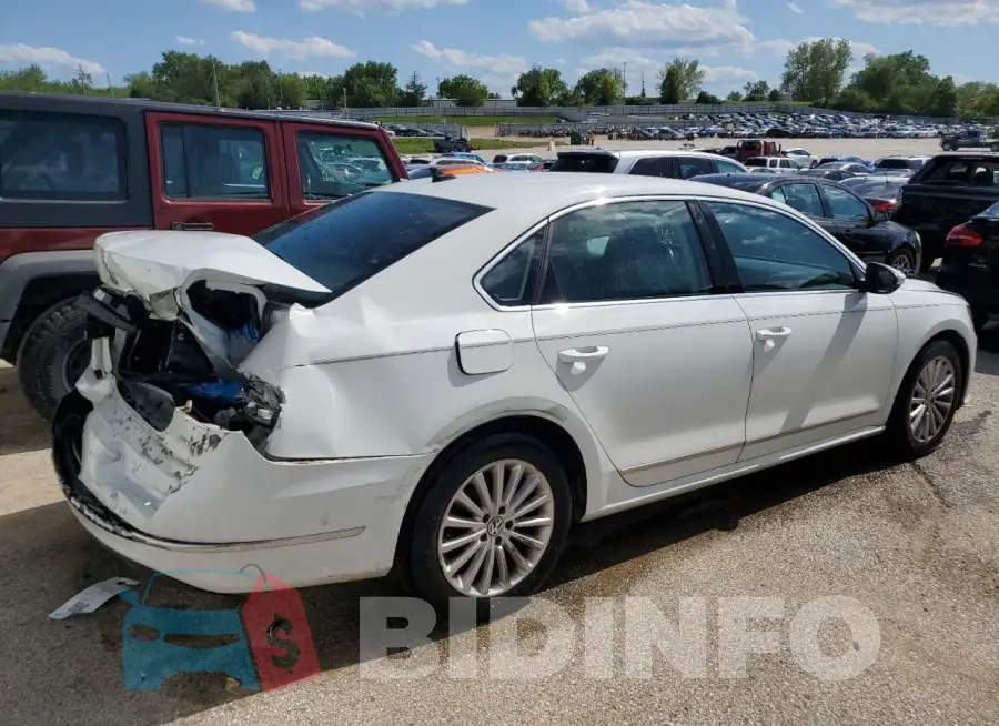 1VWBS7A32GC048349 Photo# 3