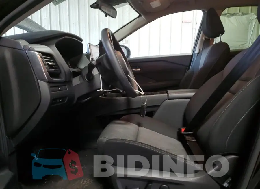 JN8BT3BB4RW420567 Photo# 7