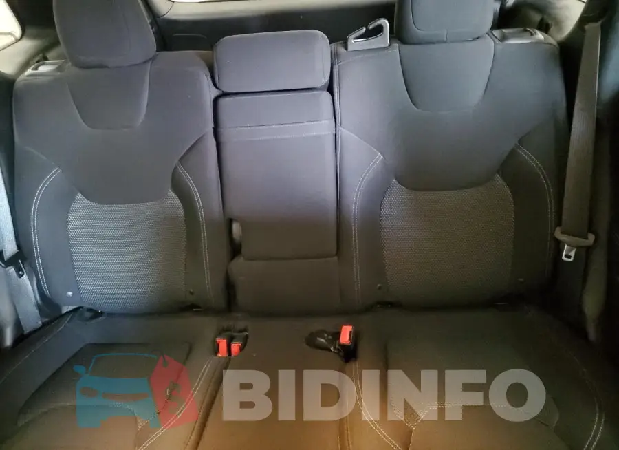 1C4PJLCB9KD396600 Photo# 10