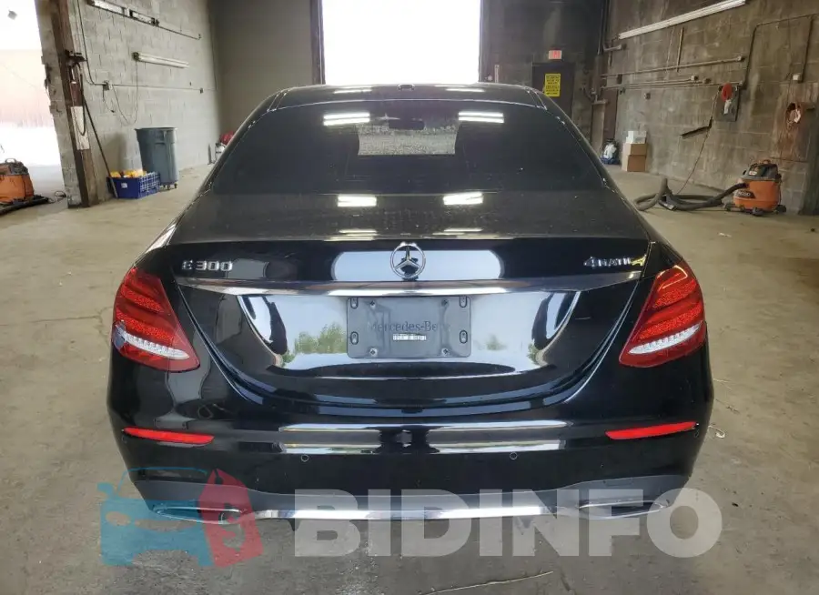 WDDZF4KB9HA215853 Photo# 6