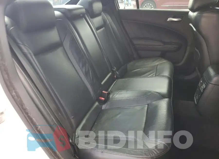 2C3CDXHG1GH272286 Photo# 10