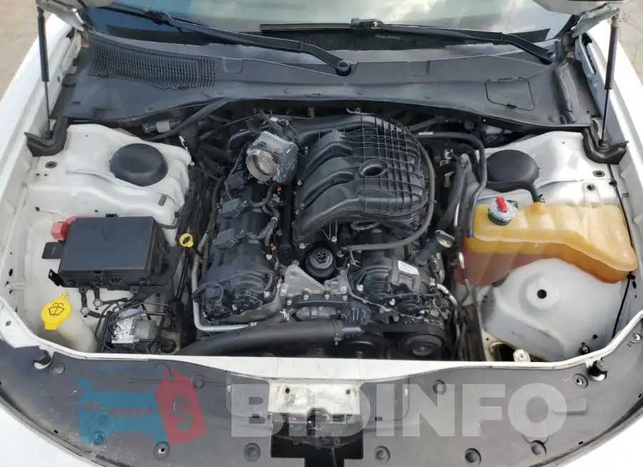 2C3CDXHG1GH272286 Photo# 11