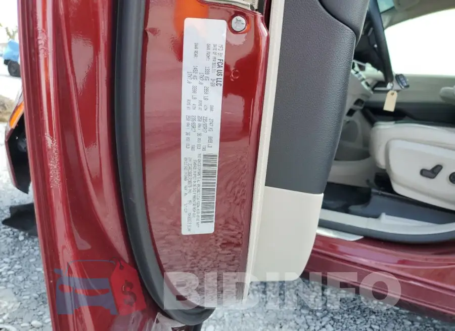 2C4RC1BG6LR196079 Photo# 14