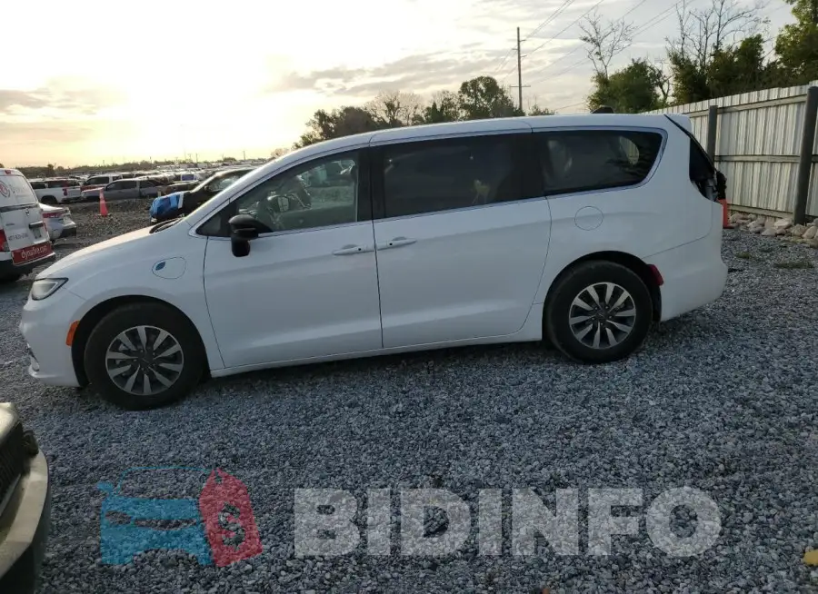 2C4RC1S71RR127289 Photo# 1