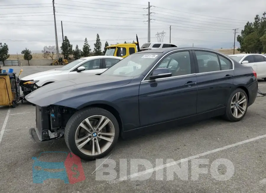 WBA8B9C3XHK884923 Photo# 1