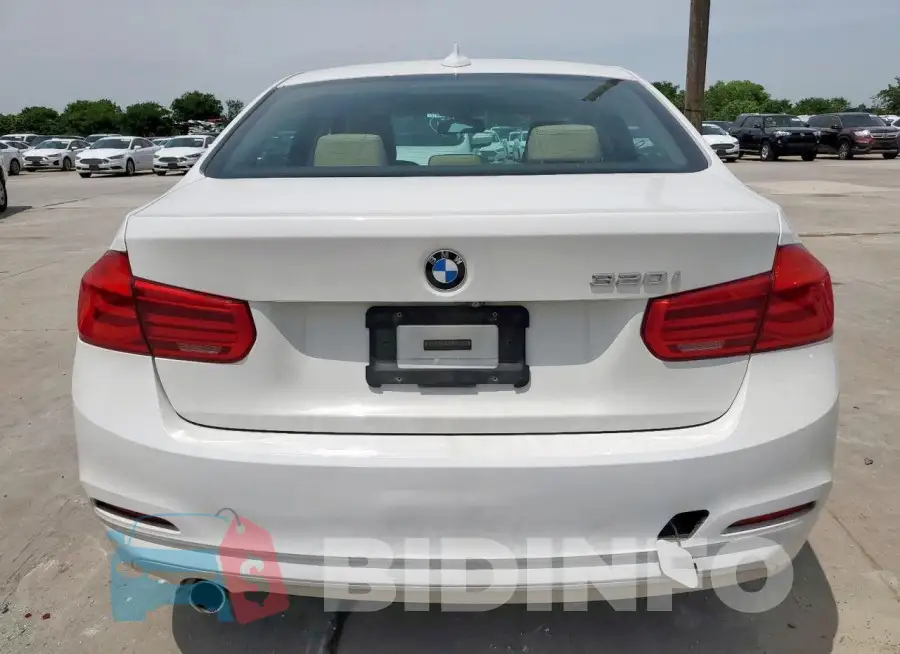 WBA8E1G57JNU89882 Photo# 6
